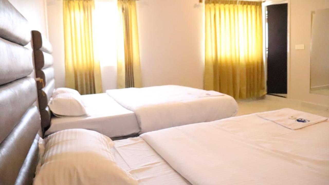 Ckm Town Inn Chikmagalūr Zewnętrze zdjęcie